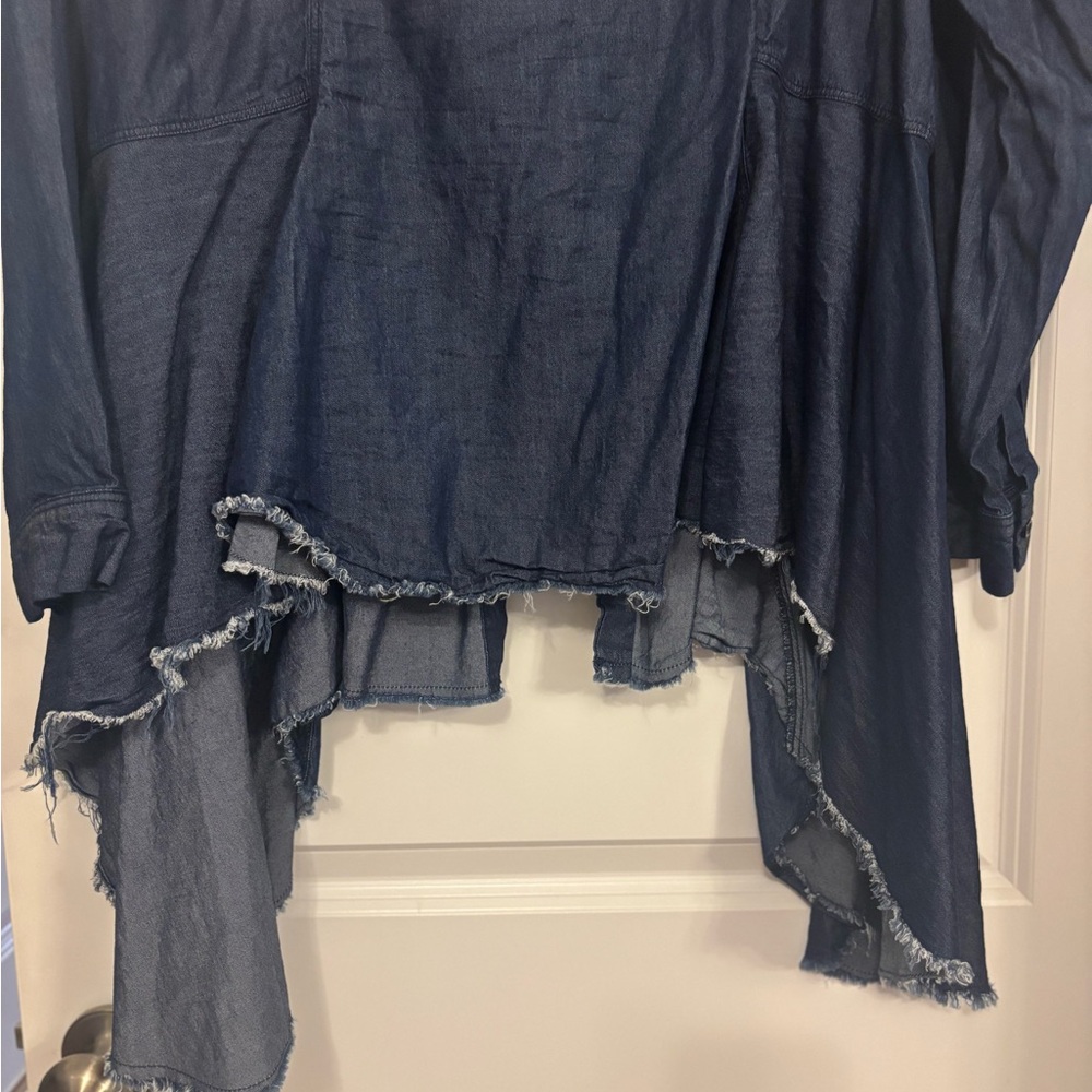 Dark Blue Denim Shirt asymmetrical on sides - Picture 4 of 5